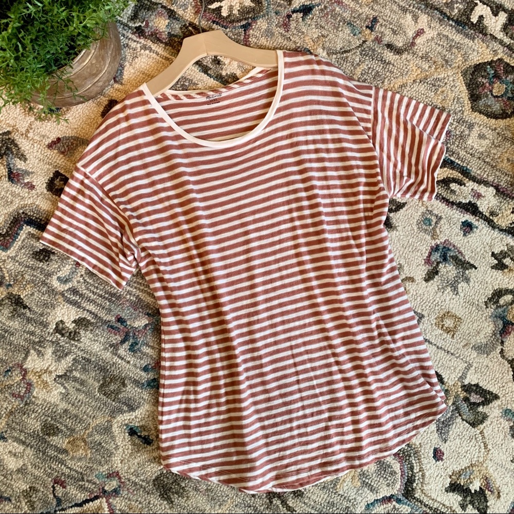 ✨Madewell striped t-shirt.